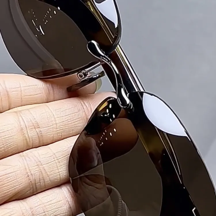 【直销价】正宗天然青茶底老油料800弯深茶色水晶石头镜水晶眼镜男