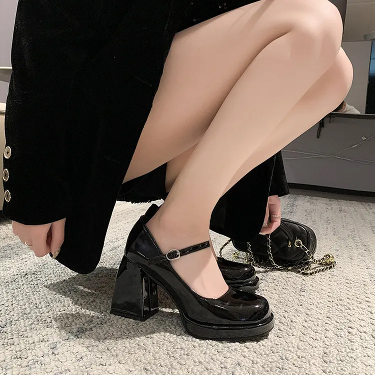 远森 复古玛丽珍鞋女日系辣妹jk制服小皮鞋一字扣带粗跟高跟鞋