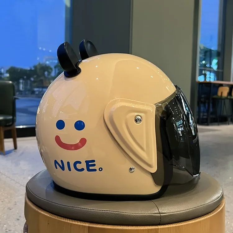 新3C认证防寒好物好物时尚可爱防风冬季保暖3c电动摩托车头盔女款