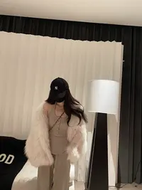 【豪门千金】连帽 毛毛 外套