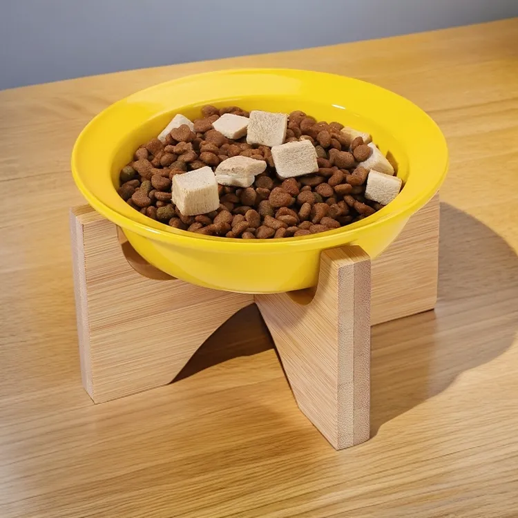 陶瓷食盆猫咪碗宠物碗斜口保护颈椎防打翻狗食盆喝水飞碟猫碗饭碗