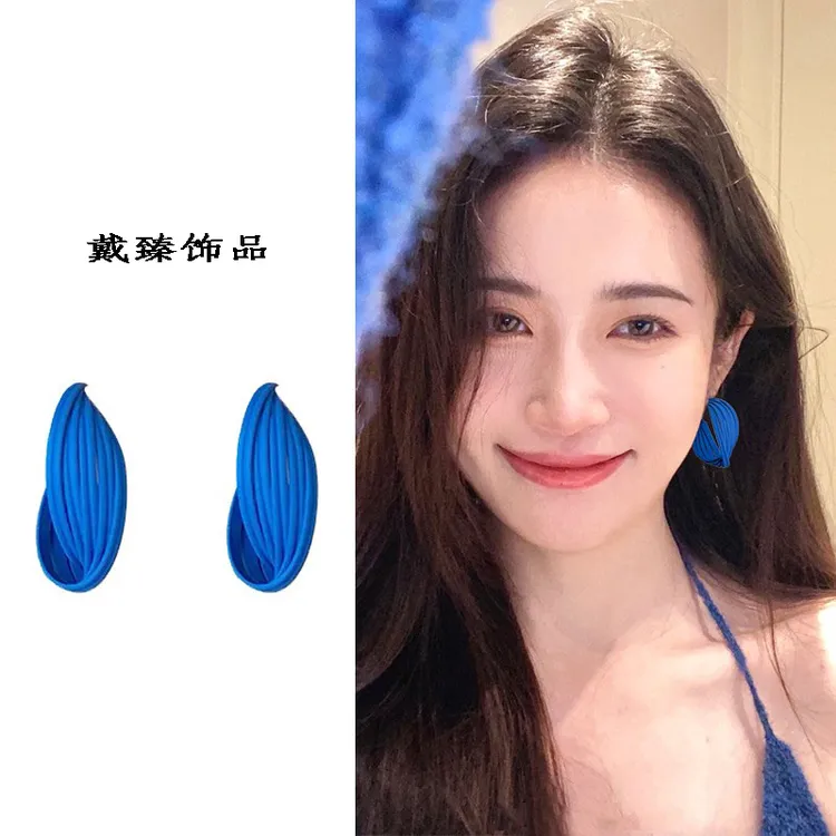 钛钢耳饰 蓝色小众设计感耳环新款高级时尚大气925耳钉简约夸张女