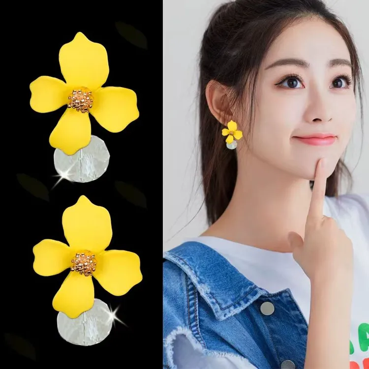 合金莫桑石耳饰 雏菊花朵耳钉耳环个性气质长款水晶耳坠女简约 潮