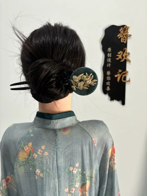 簪欢记：（孤品）原创设计个性圆牌发簪檀木发簪簪长17厘米新中式