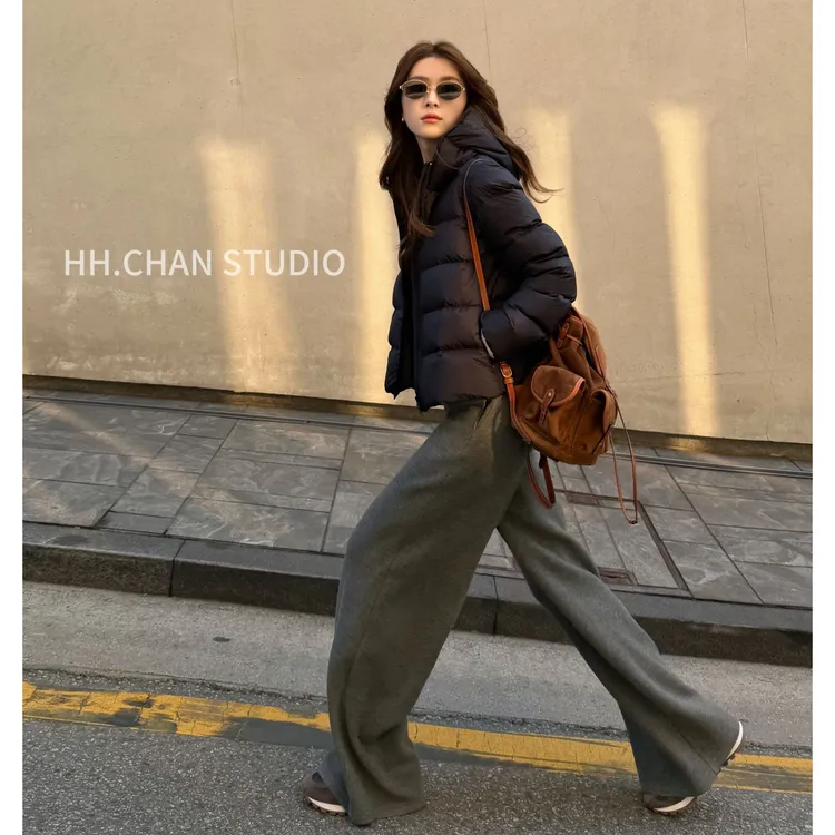 HH.CHAN“江南”90新国标白鹅绒黑色连帽款鹅绒服HH55Q39284