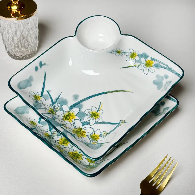 家用水仙花饺子盘2只装自带蘸料格小食盘分格盘釉下陶瓷彩餐具P