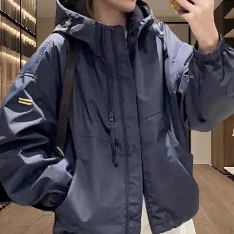 洋气显瘦减龄长袖连帽冲锋衣欧货2025早春新款时尚百搭短外套上衣