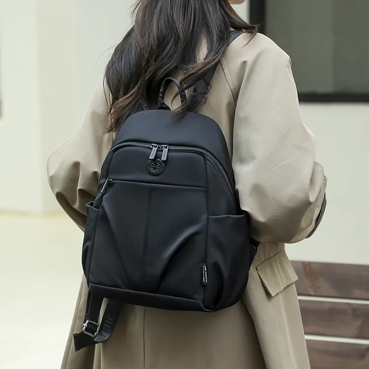大容量双肩包女士2025新款多层防水尼龙牛津布休闲旅行背包书包包