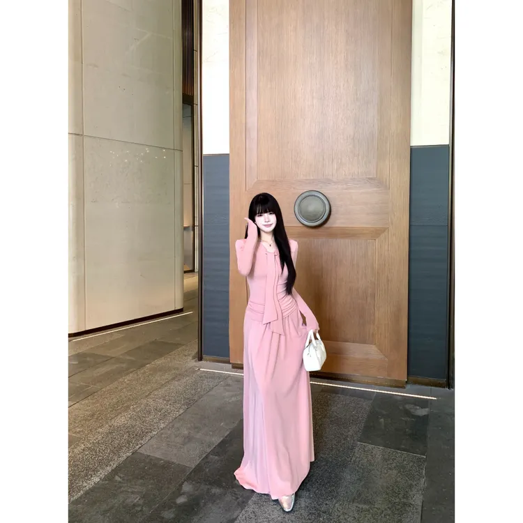 时尚气质松弛感绑带长袖T恤高腰中长款半身裙女2025秋季新款套装