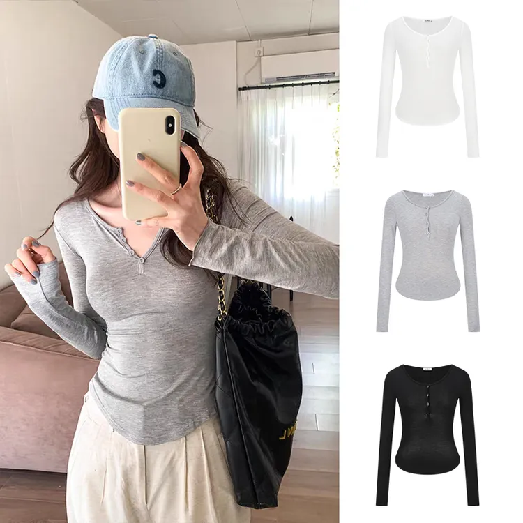 Moses Queen/魔西女王纯欲风性感辣妹V领长袖t恤女秋别致打底上衣