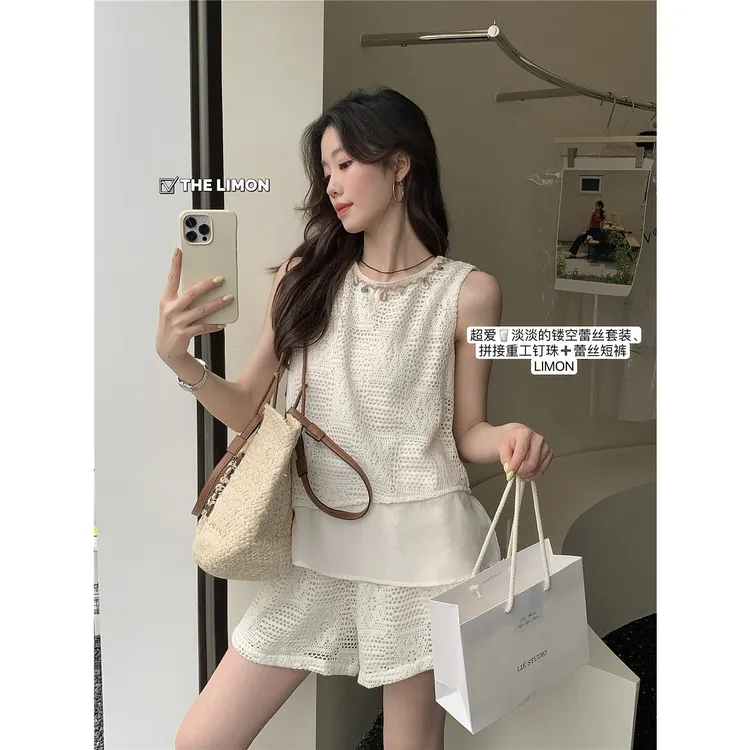 柠檬绿茶THE LIMON 洋气甜美可爱镂空蕾丝小衫+遮胯休闲短裤 8617