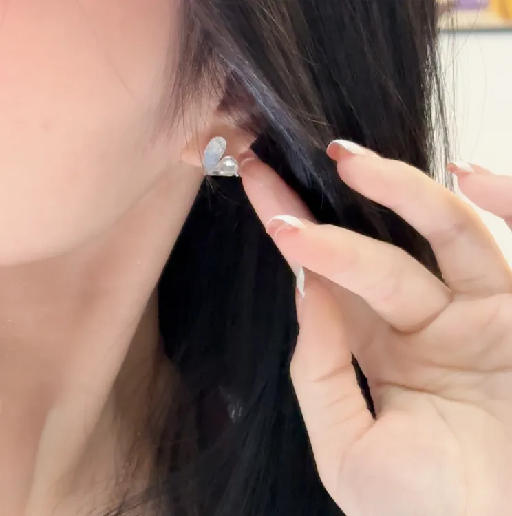 合金仿水晶耳饰 夏日冰透蓝爱心耳钉女2025年新款爆款小众独特