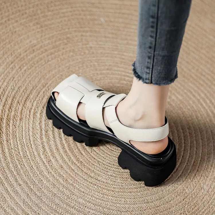 厚底真皮包头罗马凉鞋女2025夏季新款百搭休闲沙滩镂空编制猪笼鞋