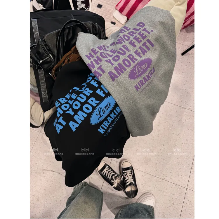 晶咕【街区故事】后背字母图案单排彩色扣卫衣外套