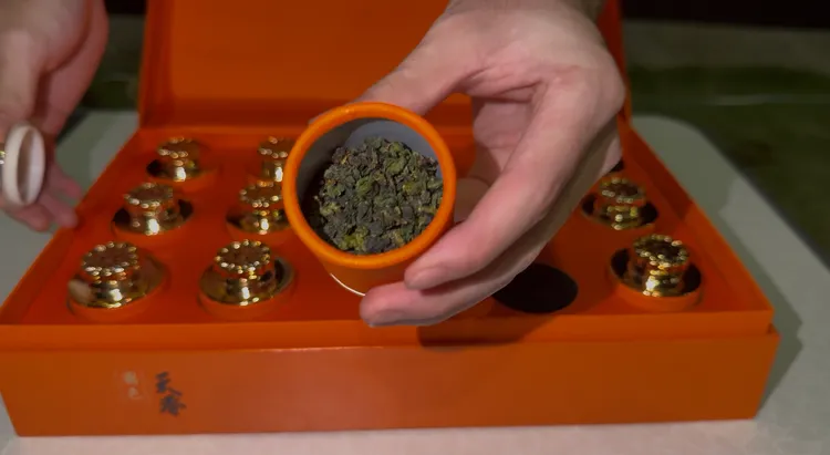 安溪铁观音绿茶清香型茶叶高档礼盒装过节送礼佳品乌龙茶