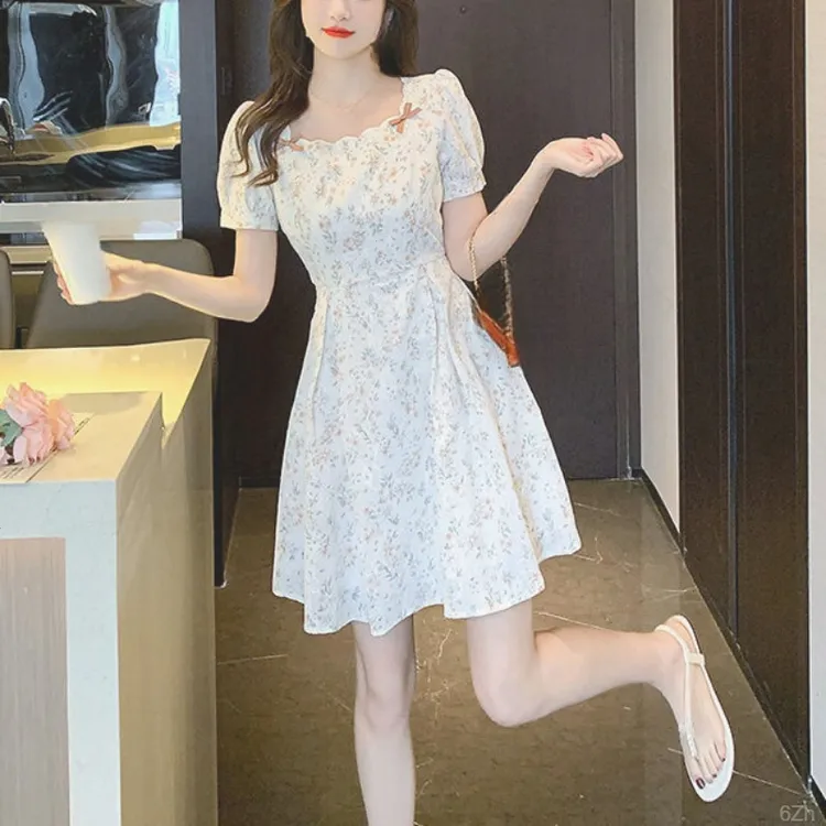 方口领洋气显瘦2025法式复古小个子短款裙子碎花裙连衣裙新款A字