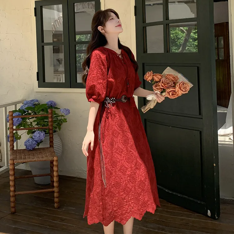 法式文艺镂空玫瑰花边系带流苏连衣裙女2024夏季新品修身时尚裙子