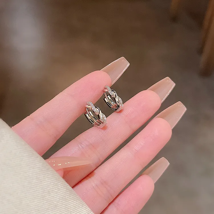 铜合金锆石耳饰 麻花气质百搭小众简约个性轻奢精致ins冷淡风小巧