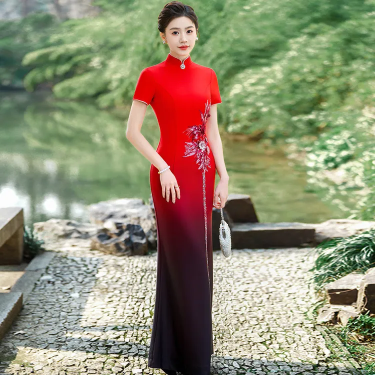 演出走秀长款旗袍2025夏秋季新款高端舞台舞蹈服大码礼仪渐变气质