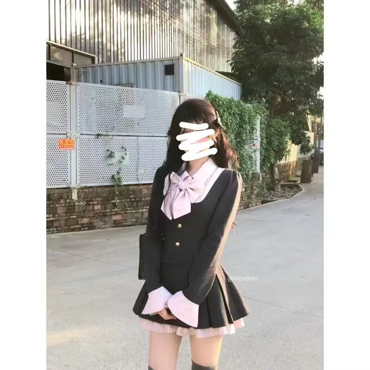 学院风秋冬新款长袖拼接蝴蝶结连衣裙设计感长袖辣妹显瘦甜美短裙