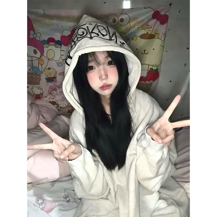 尝试一个新look~加绒加厚连帽卫衣女秋冬设计感字母刺绣宽松外套