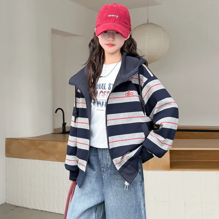 女童秋装外套时髦中大童洋气条纹拉链衫女孩时尚韩版连帽夹克衫