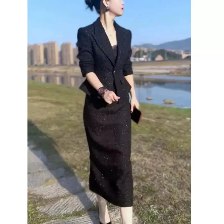 新款时尚翻领收腰外套高腰半身裙套装