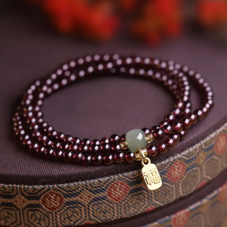 石榴石和田玉串珠手串女2025新款多层素圈轻奢小众饰品精美手串