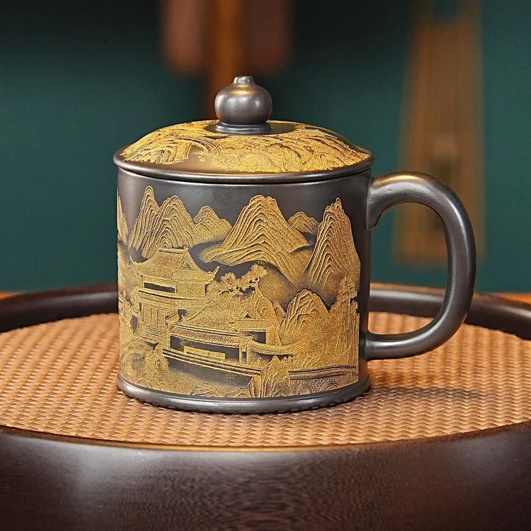 宜兴全手工紫砂茶具 原矿石黄泥料刻绘山水楼阁盖杯品茗杯