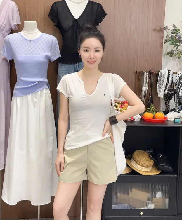 鑫燃KIKI 桑蚕丝醋酸夏季V领高级感修身上衣 5130 WU