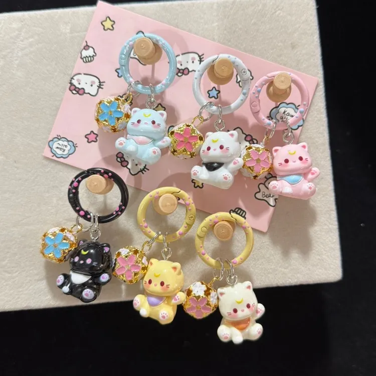 新款猫咪卡通钥匙扣学生书包可爱挂件少女包包配饰饰品闺蜜礼物