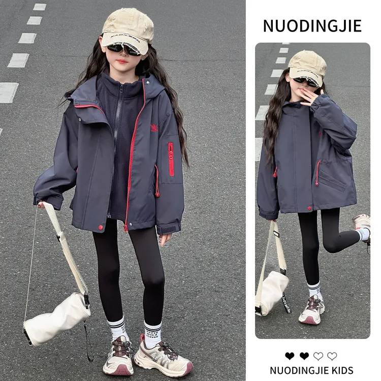女童外套2025新款春秋款儿童冲锋衣女孩今年流行爆款超好看上衣潮