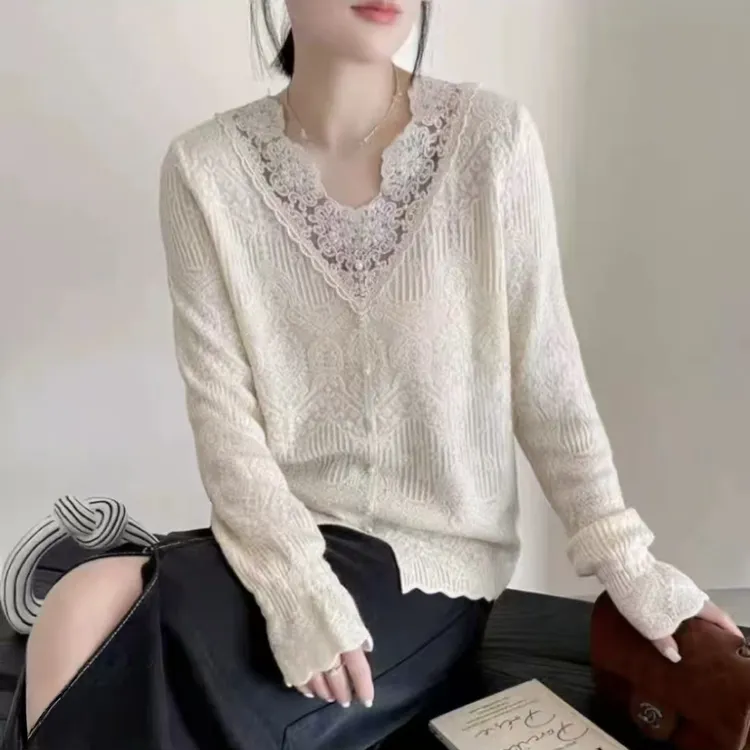大码洋气显瘦蕾丝浮雕时尚法式镂空百搭宽松女长袖针织衫G2590