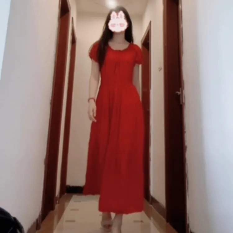 夏季收腰遮肉显瘦气质洋气泡泡袖连衣裙女