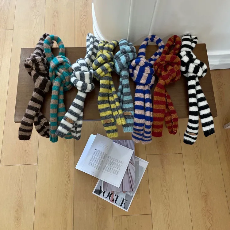 秋冬季条纹款高级感百搭保暖围巾韩版氛围感学生款护颈窄版围巾