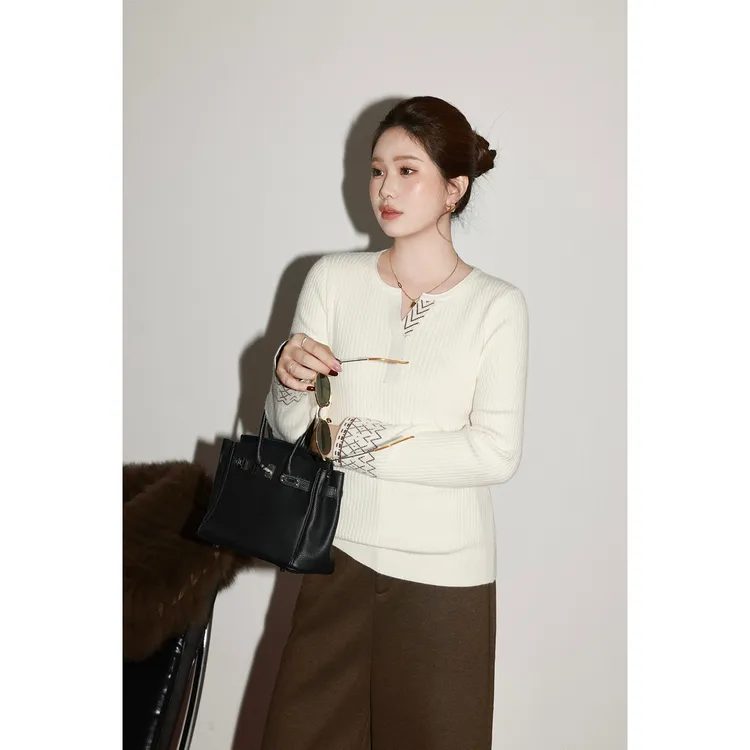 现货大婉酱微胖定制【图腾内搭】韩系时尚撞色设计感毛织上衣2884D