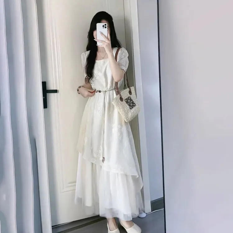 夏季新款法式甜美温柔风网纱拼接长裙设计感小众气质显瘦连衣裙女