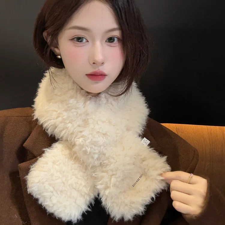 毛绒围脖女秋冬季新款加厚保暖交叉护颈毛毛领韩版百搭柔软小围巾