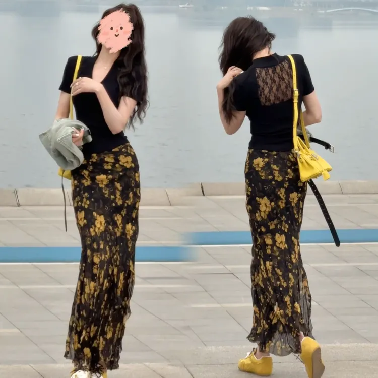 韩系时尚后背蕾丝设计显瘦百搭V领短袖T恤夏季不规则花裙子套装
