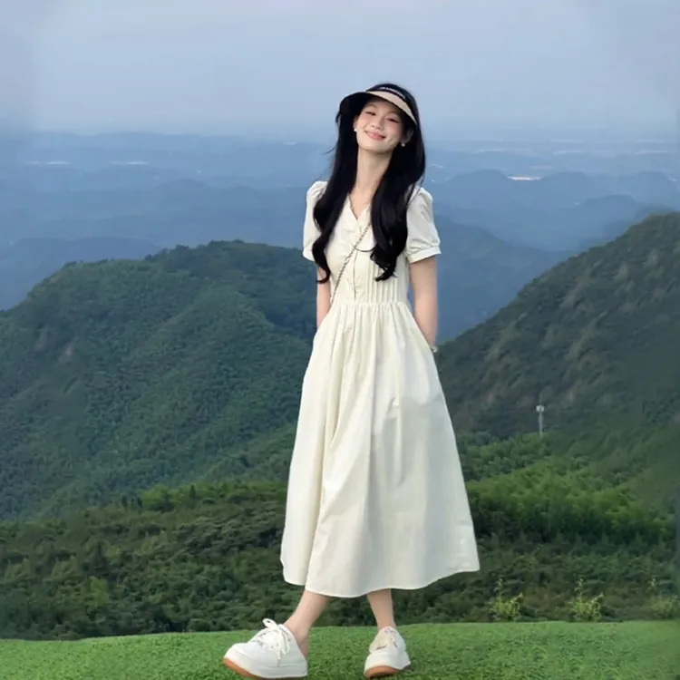 温柔甜美v领短袖连衣裙秋季千金清冷感贵系衣服长裙新款女装裙子