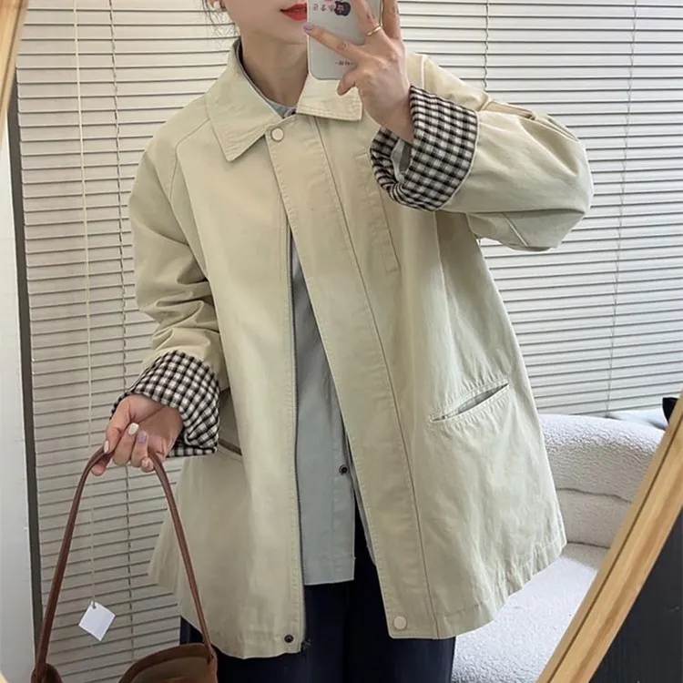 春季新款袖口拼接格子韩版风衣女休闲百搭设计感气质显瘦翻领大衣