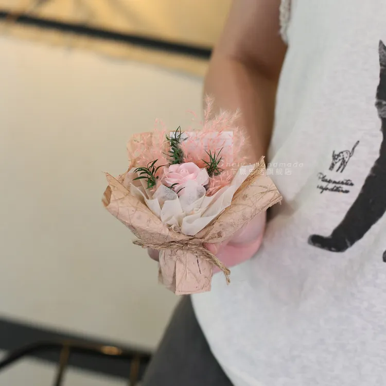 新款正版精致见面口袋迷你干玫瑰小花束七夕伴手礼物生日毕业装饰