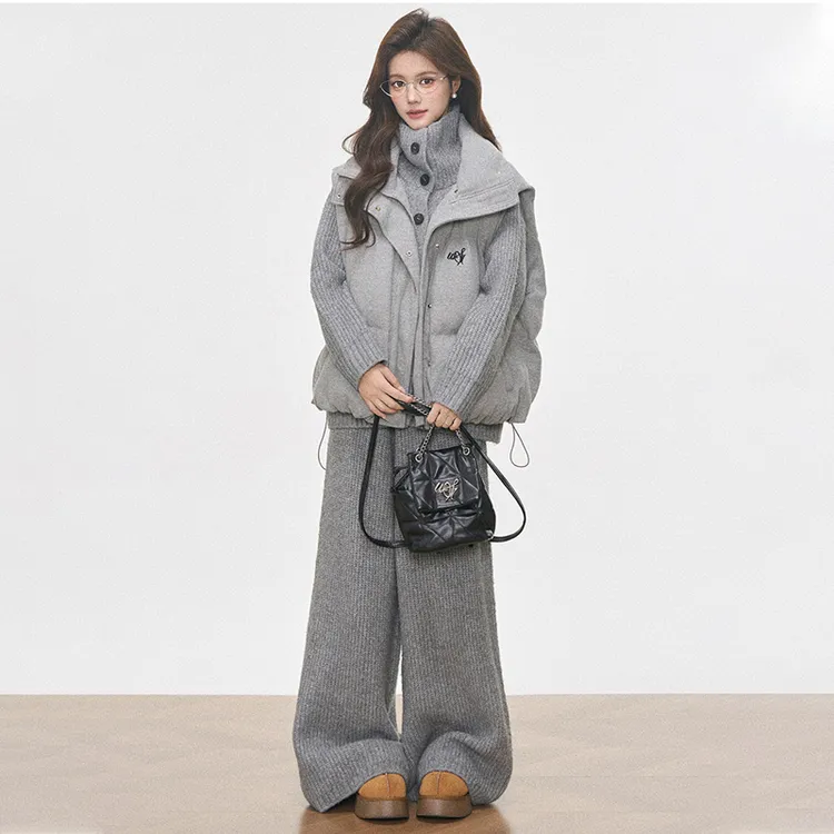 AD1S WPKD1 马甲背心棉服通勤宽松套装女2025新款马夹+针织套装