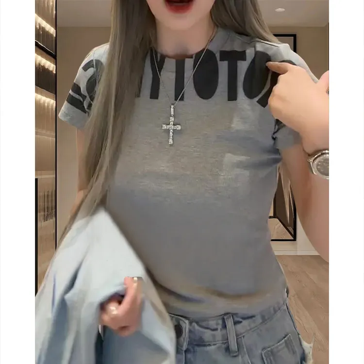美式正肩辣妹t恤女2025新款小个子灰色短款圆领字母印花短袖上衣