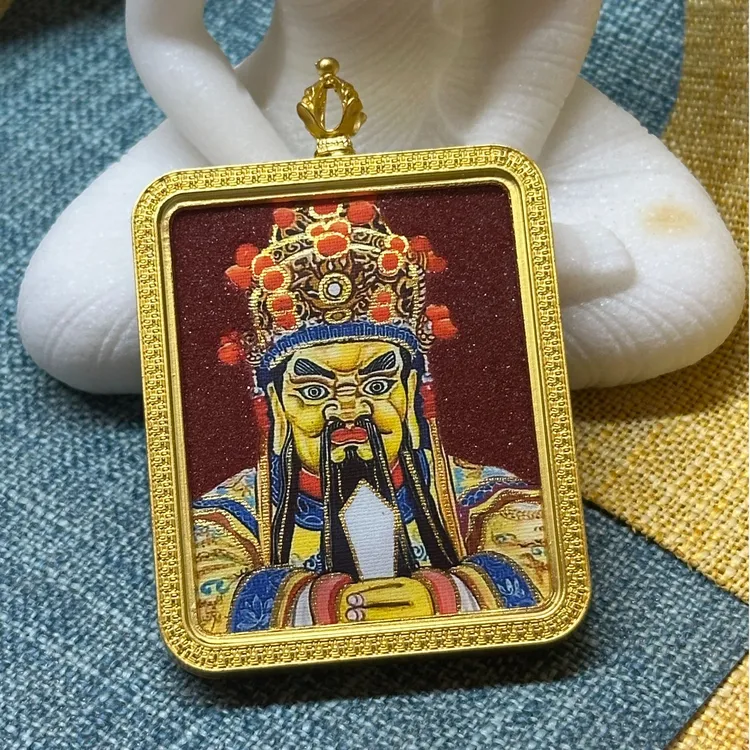 铜合金吊坠 手绘唐卡朱砂龙五爷黄财神双面雕刻唐卡挂件饰品金色