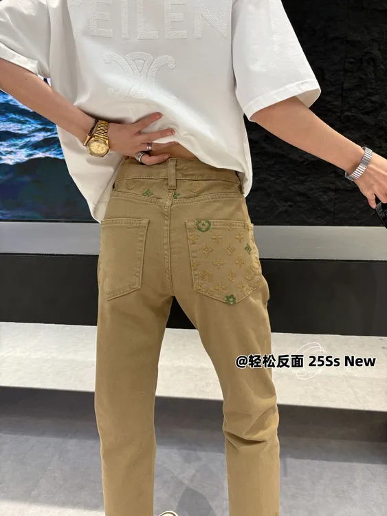 秋冬重磅上新卡其色牛仔裤复古百搭中性穿搭重工刺绣直筒小脚长裤