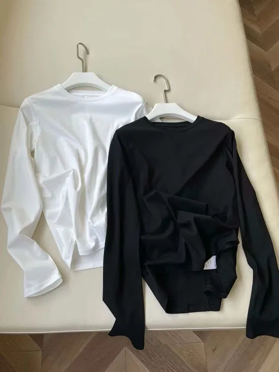 高品质长绒棉无侧缝后拼缝柔糯感小圆领长袖T恤女