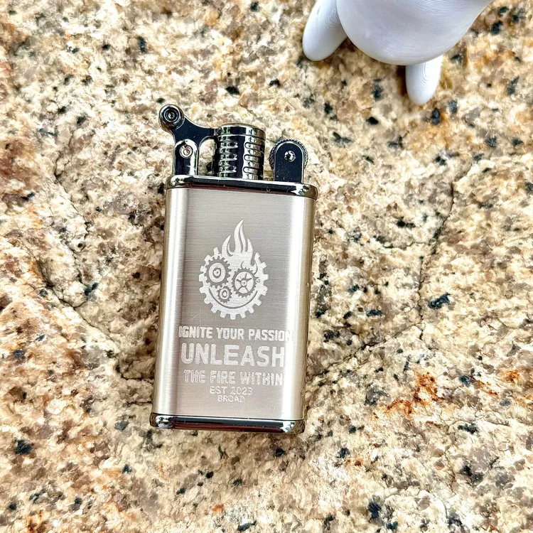 新款创意翻盖可充气蓝焰直冲防风打火机送男友礼物可免费定制LOGO