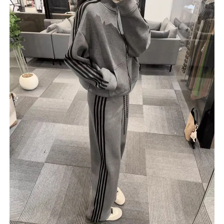 2025年新款韩版宽松开衫上衣显瘦秋冬休闲裤阔腿裤套装