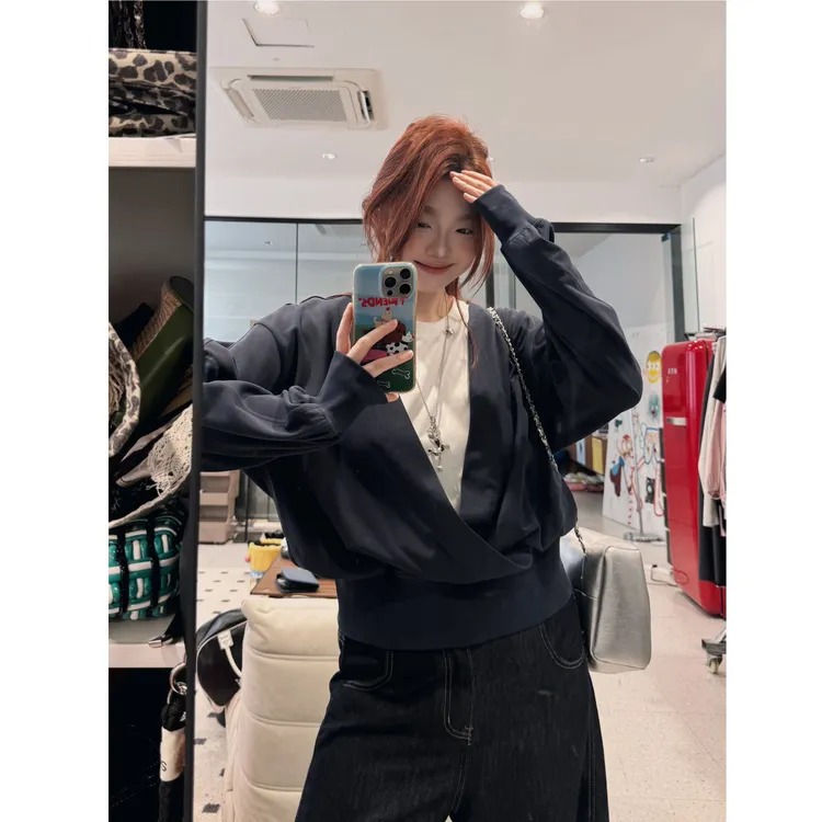 晶咕【上镜法宝】美式假两件撞色V领套头长袖卫衣上衣